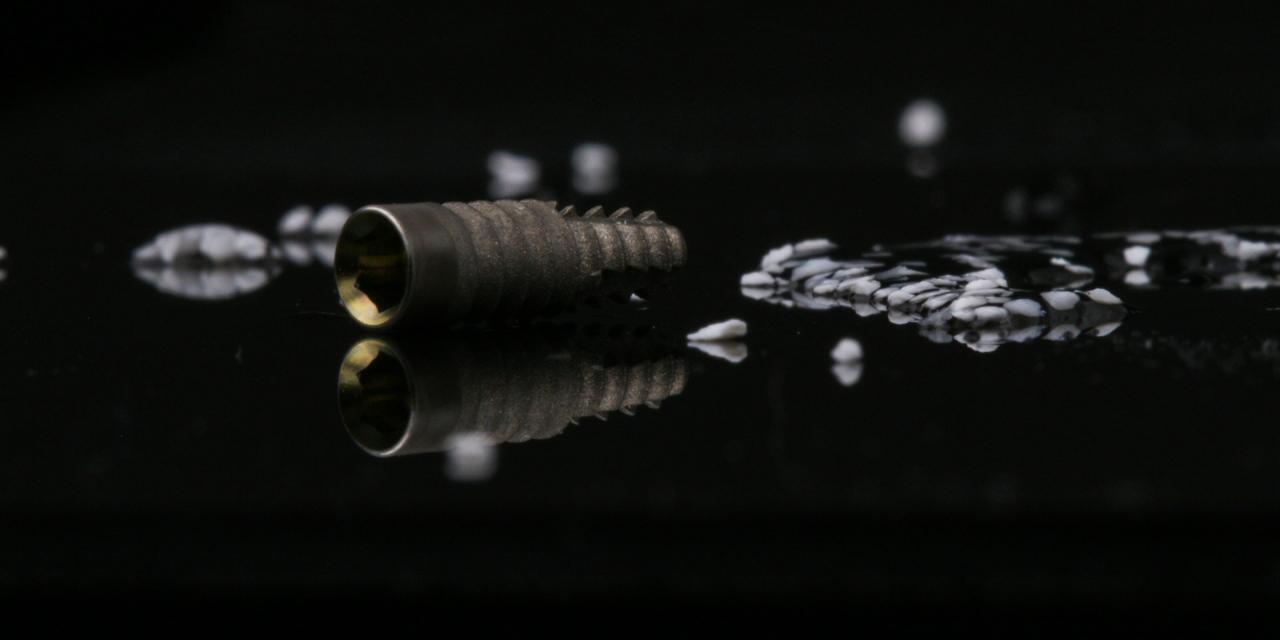 ¿Qué cuidados requieren los Implantes dentales?