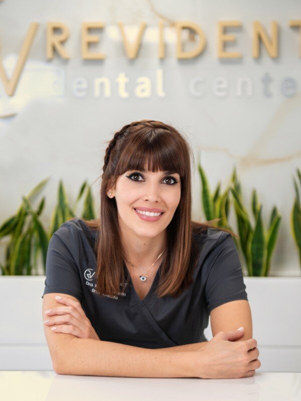 https://revidentdentalcenter.digitalvp.es/wp-content/uploads/2023/07/noelia-revident.jpg