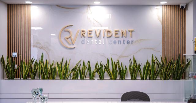 {servicios} {servicios}